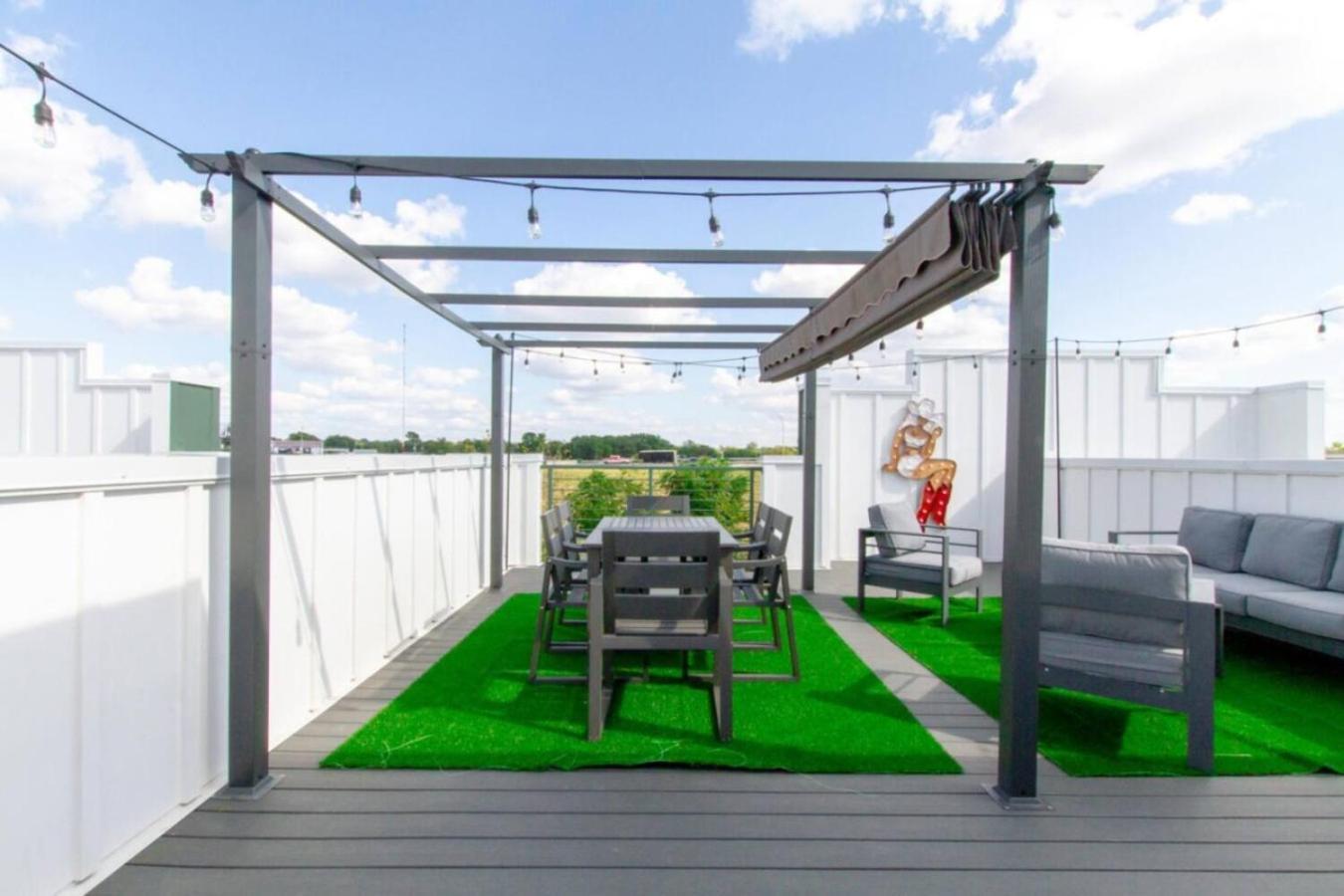 Вилла Skyline Serenity Rooftop Patio With Ping Pong Нэшвилл Экстерьер фото